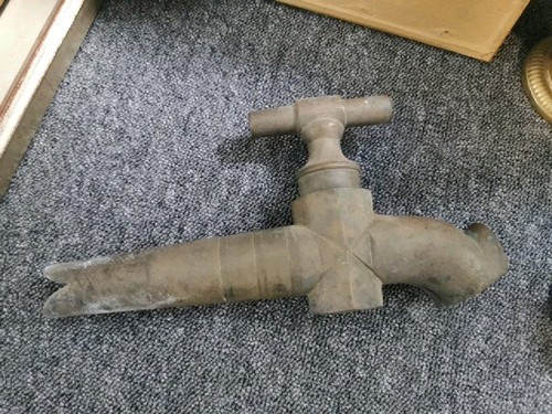 Antiker zapfhahn - antiker,