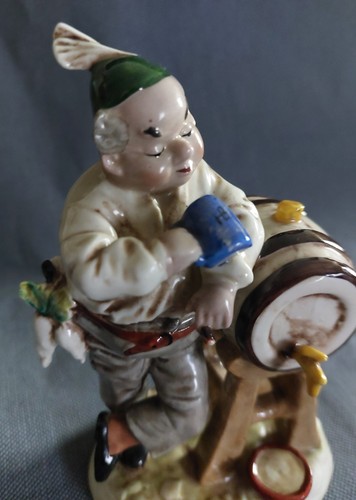 Alte porzellanfigur brauer - porzellanfigur,