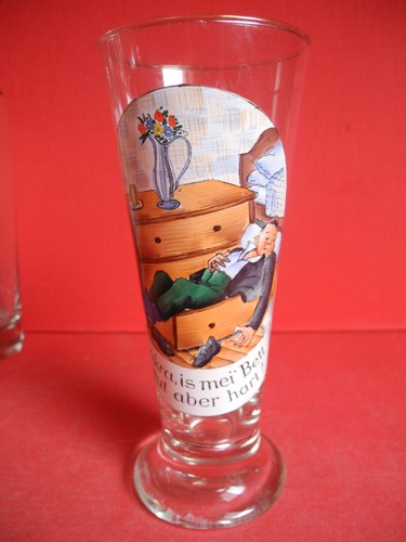Antikes bierglas mit - bierglas,